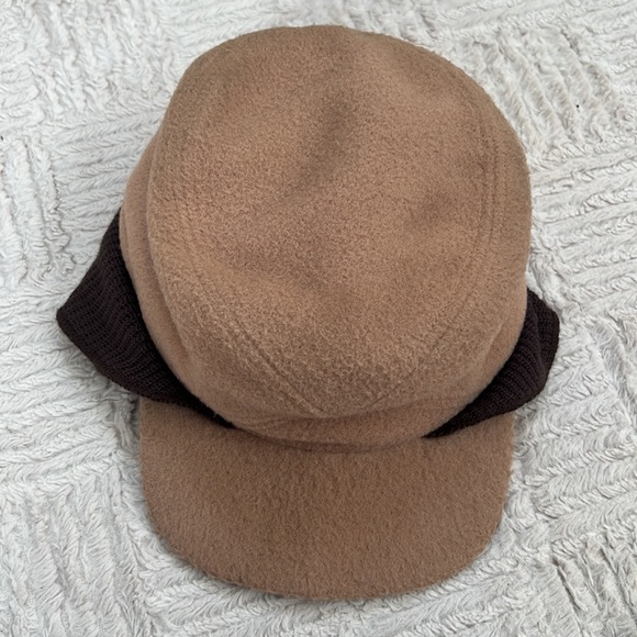 Men’s vintage winter hat cap with gold down ear warmer flaps in tan beige brown - Picture 8 of 16